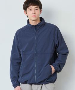 Легкая и воздушная ветровка, американский размер, стандартный.