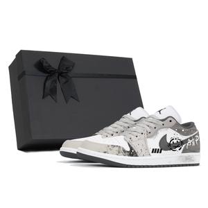 Air 1 устойчивые к истиранию низкие баскетбольные кроссовки Unisex Gray Jordan, серый