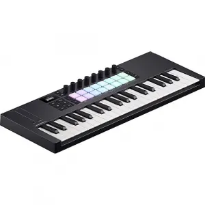 USB MIDI-контроллер Novation Launchkey Mini 37 MK4 (37 мини-клавиш)