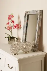 Myflair Мебель и аксессуары Настенное зеркало "Manja", (1 шт.), прямоугольное, декорированная деревянная рама, эффект потертости Myflair Möbel & Accessoires 30х50х50 см, серый