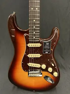 Fender 70-летний юбилей American Professional II Stratocaster - Comet Burst