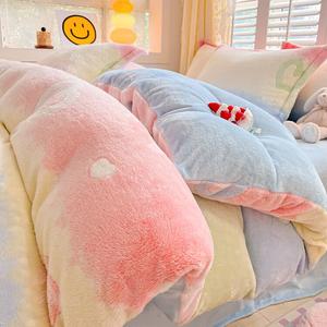 Disney Комплект постельного белья (пододеяльник 200х230 см, простыня, 2 наволочки, одеяло 2,5 кг), вельвет, цвет Rainbow Love Language - Blue