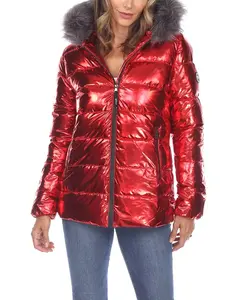 Женская металлизированная пуховая куртка с капюшоном White Mark, красный