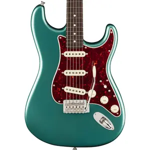 Fender American Professional Classic Stratocaster в цвете Faded Sherwood Green Metallic