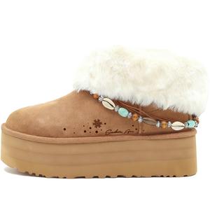 UGG Van Gogh Genesis, Fairy Tale Town Thermal Short Snow Boots Women's Brown White