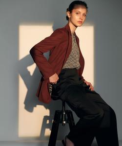 Блузка из шифона с воротником-стойкой и монограммным принтом