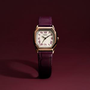 Женские аналоговые часы Fossil ES5428 с кожаным ремешком