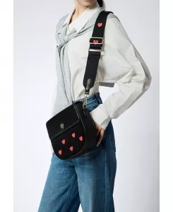 Вышитая мини-сумочка через плечо Victoria Hyde Love heart Party Victoria Hyde London, черный