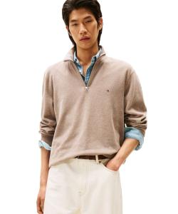 Подарочный пуловер с французской ребристой отделкой и молнией на четверть длины.