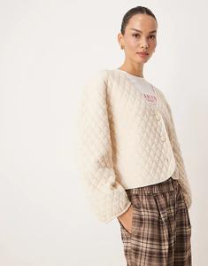 Укороченная стеганая куртка-бомбер из мягкого джерси кремового цвета Vila