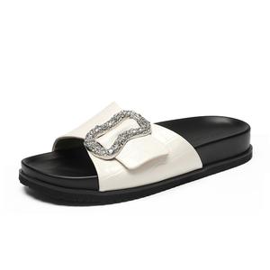 ZHR Женские антибактериальные шлепанцы бежевые, цвет Beige