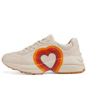 Кроссовки rhyton 'interlocking g and hearts' Gucci, белый