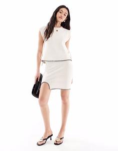 Юбка из трикотажного полотна с контрастной строчкой в цвете «песочная ракушка»