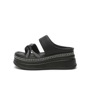 Шлепанцы и сланцы DAPHNE Slide Slippers Women's, бежевый