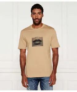 Футболка «Решительный» Regular fit Hugo, бежевый