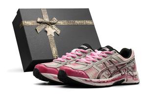 Gel Contend 4 амортизирующие устойчивые к истиранию дышащие низкие кроссовки для бега unisex ASICS, розовый