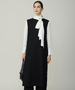 Платье из легкой шерсти, которое можно стирать.