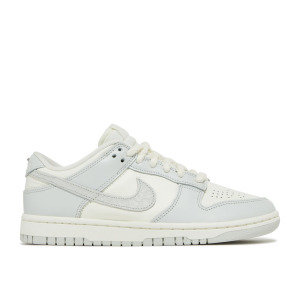 Кроссовки Nike Wmns Dunk Low 'Needlework', серый