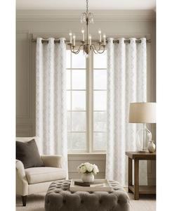 Комплект из 2 роскошных штор с металлическим серебристо-белым узором Клевер - 52 дюйма (ширина) x 95 дюймов (длина), белые и серебристые Kate Aurora, White & silver