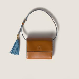 Кожаный кошелек с плечевым ремешком MIU MIU, коричневый