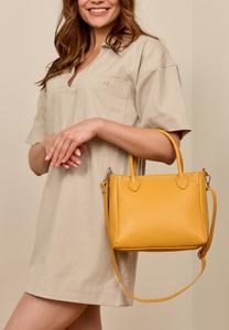 Сумка Gusti Leder CAROLA, Gelb/Yellow