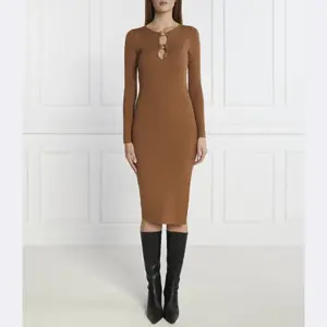 Шерстяной костюм Pinko, коричневый