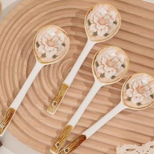 Ceramics Набор керамической посуды Camellia: миски для риса, тарелки, лапшницы, суповые чаши 6,6 дюйма с витыми ложками, 4 предмета, безопасно для микроволновой печи