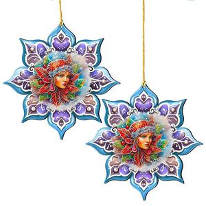 Набор из 2 деревянных рождественских украшений «Морозная фея-снежинка», автор: Г. Дебрехт Designocracy, мультиколор