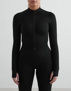 Бесшовная куртка на молнии Aim'n Black черного цвета