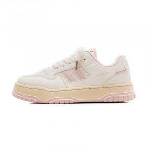 RENBEN Легкие дышащие низкие скейтерские кроссовки для женщин с эффектом увеличения роста бежево-бордовые, цвет Beige Burgundy