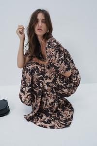 Платье с поясом H&M, черный