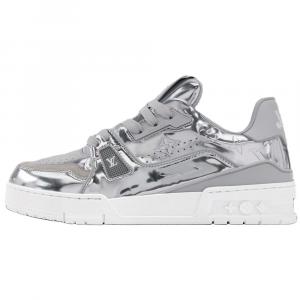 LOUIS VUITTON Тренировочные кроссовки Low top Skateboard для женщин Silver