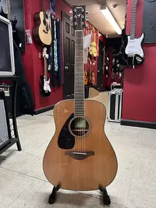 Акустическая гитара Yamaha FG820L Folk для левшей, 2010-е годы - натуральный цвет
