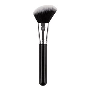 Кисть для пудры 113 contour brush Technique Pro, schwarz