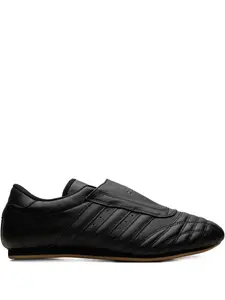 Стеганые кроссовки Adidas, черный