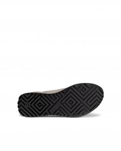 Универсальные высокоэффективные кроссовки BIOM 2.0, изготовленные из высококачественного текстиля.