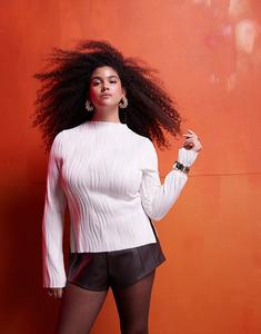 Топ плиссе с длинными рукавами и присборенной горловиной кремового цвета ASOS