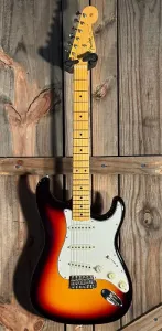 Fender Vintage Custom 1962 Стратокастер