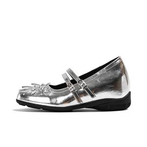 Туфли Мэри Джейн на плоской подошве, 3 см, серебристые Old Meow, Silver