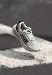 Кроссовки Nike Performance VOMERO 18 RUN, Summit White/Black/College Grey/Vast Grey/Sequoia/Sail/White