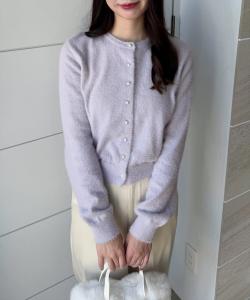 Вязаный кардиган с перьями и жемчужными пуговицами из люрекса