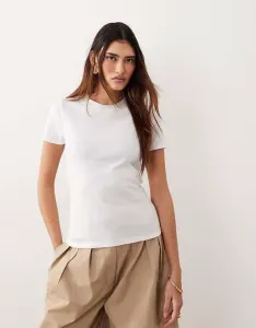 Белая футболка с круглым вырезом ARRANGE