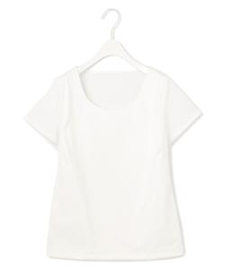 Прочный моющийся трикотажный пуловер с U-образным вырезом и короткими рукавами.