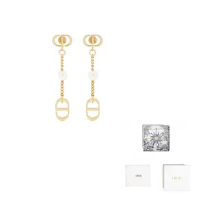 DIOR Золотые металлические серьги для женщин Gold