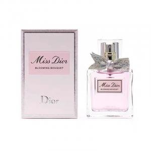 Аромат цветочный фруктовый DIOR