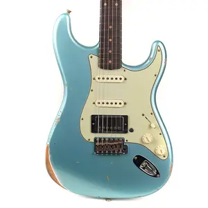 Fender Custom Shop Ограниченная серия 1959 Stratocaster HSS Relic, металлик Daphne Blue