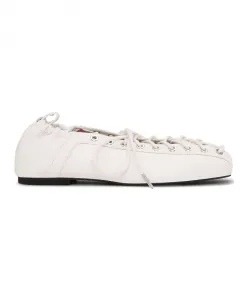 Белые кожаные балетки на шнуровке Ganni, белый