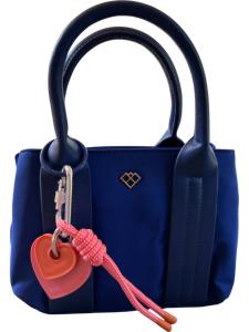 Женская сумка через плечо с подвесками синего цвета Carrier Co.