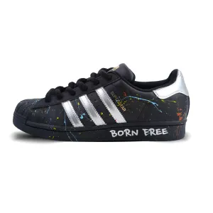 Кроссовки для скейтбординга SUPERSTAR Born Free низкие унисекс black silver Adidas Originals, черный серебряный