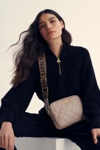 Стеганая сумка через плечо Sloane с логотипом Barbour International, белый